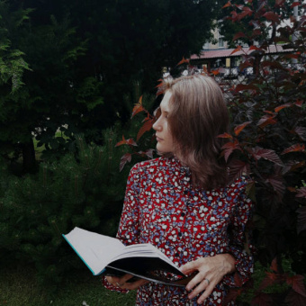 Гарсиа Саэнс де Уртури Эва: Жало белого города