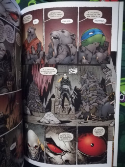 Карноу, Истмен, Валтс: Подростки мутанты ниндзя черепашки. Монстры, отбросы и безумцы