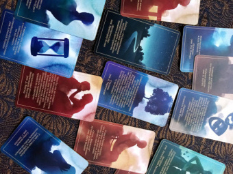 Железняк, Новикова: Киноподсказки. Метафорические карты. 40 фильмов для ответов на самые сокровенные вопросы