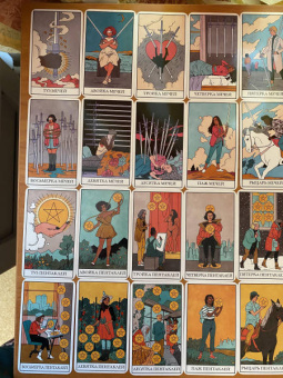Лиза Стерл: Modern Witch Tarot Deck. Таро современной ведьмы. 80 карт и руководство к колоде