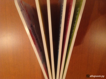 Елена Янушко: Цветные прятки