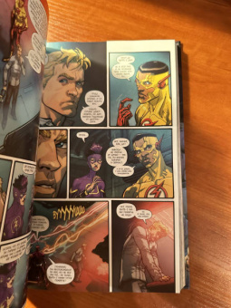 Джошуа Уильямсон: Война Флэшей