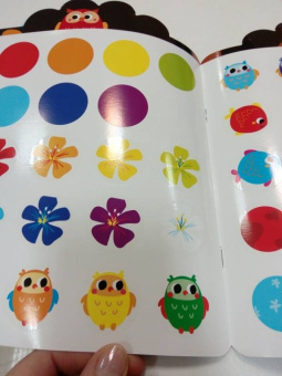 Мои первые наклейки 3+. Что какого цвета