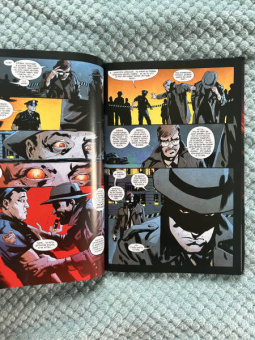 Снайдер, Тайнион: Бэтмен, Который Смеется