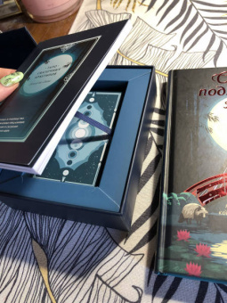 Йоши Йошитани: Tarot of the Divine. Таро сказочных архетипов. Колода и руководство, вдохновленные преданиями