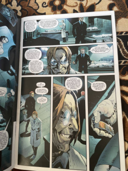 Филлип Джонсон: Темная Мультивселенная. Сказания. Бэтмен. Тихо!