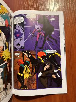 Дини, Берчетт: Бэтгерл. Приключения. Рождественский беспредел