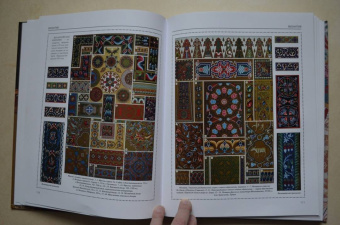 Наталья Сухарева: Орнаменты всех времен и стилей