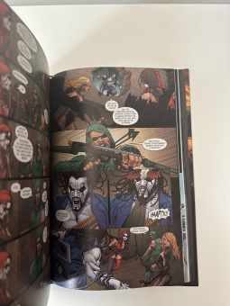 Том Тэйлор: Injustice. Боги среди нас. Год первый. Издание делюкс