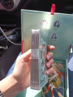 Эпплджон, Айрдейл, Кук: Ostara Tarot. Таро Остары (78 карт и руководство для гадания в подарочном оформлении)