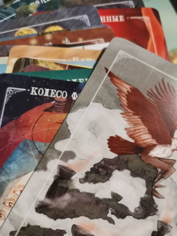 Эпплджон, Айрдейл, Кук: Ostara Tarot. Таро Остары (78 карт и руководство для гадания в подарочном оформлении)