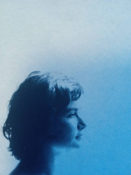 Кажется Эстер