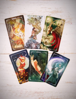 Эпплджон, Айрдейл, Кук: Ostara Tarot. Таро Остары (78 карт и руководство для гадания в подарочном оформлении)