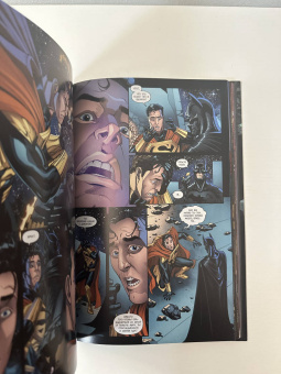 Тэйлор, Буччеллато, Фокс: Injustice. Боги среди нас. Год третий. Издание делюкс