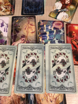Эпплджон, Айрдейл, Кук: Ostara Tarot. Таро Остары (78 карт и руководство для гадания в подарочном оформлении)