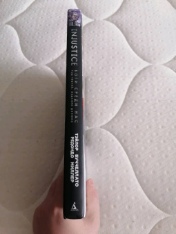 Тэйлор, Буччеллато, Фокс: Injustice. Боги среди нас. Год третий. Издание делюкс