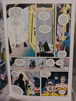 Алан Мур: Супермен. Человеку, у которого есть все