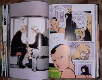 Уоррен Эллис: Трансметрополитен. Книга 5. Лекарство. Опять по новой