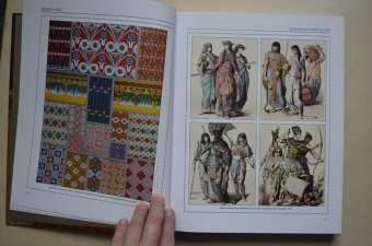 Наталья Сухарева: Орнаменты всех времен и стилей