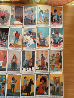 Лиза Стерл: Modern Witch Tarot Deck. Таро современной ведьмы. 80 карт и руководство к колоде