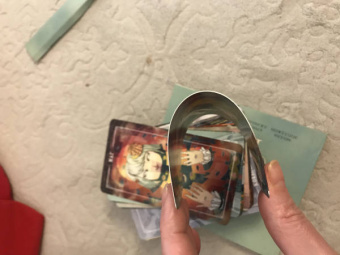 Эпплджон, Айрдейл, Кук: Ostara Tarot. Таро Остары (78 карт и руководство для гадания в подарочном оформлении)