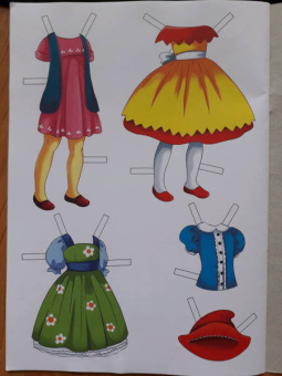 Вырезалка-наряжалка. Красная Шапочка