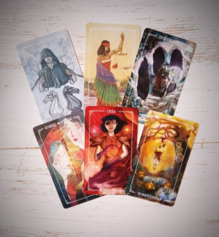 Эпплджон, Айрдейл, Кук: Ostara Tarot. Таро Остары (78 карт и руководство для гадания в подарочном оформлении)