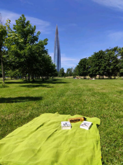 Ребекка Куанг: Пылающий бог