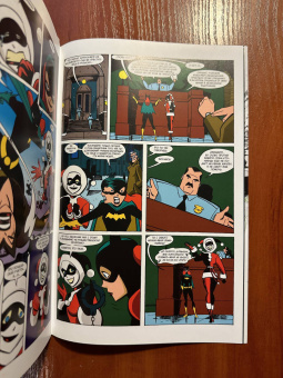 Дини, Берчетт: Бэтгерл. Приключения. Рождественский беспредел