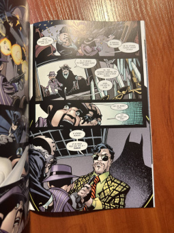 Брайан Вон: Бэтмен. Игра с огнем. Часть 3