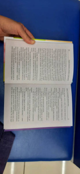 Наталия Алексеева: Глупые комиксы, розовые "мартинсы"