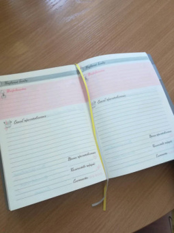 Книга для записи кулинарных рецептов 96 листов, А6+, СЕРЕБРЯНАЯ (52518)