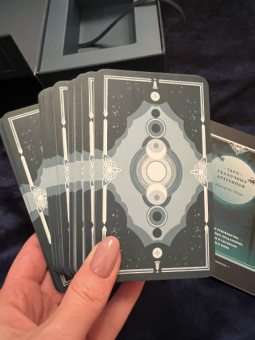 Йоши Йошитани: Tarot of the Divine. Таро сказочных архетипов. Колода и руководство, вдохновленные преданиями