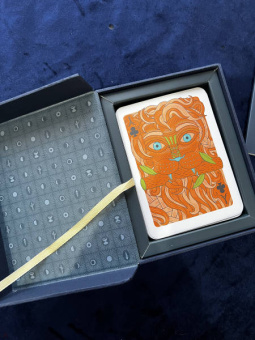Кейтлин Киган: The Illuminated Tarot. Сияющее Таро, 53 карты для игр и предсказаний