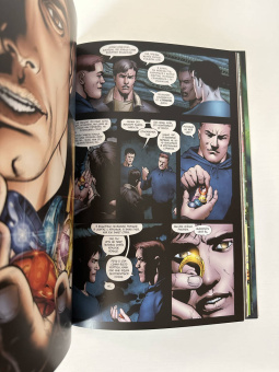 Джонс, Томаси, Бедард: Зеленый Фонарь. Война Зеленых Фонарей