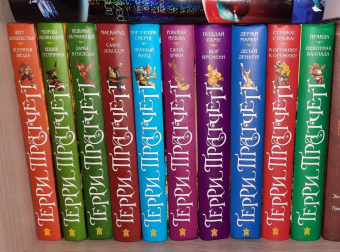 Терри Пратчетт: Роковая музыка. Санта-Хрякус