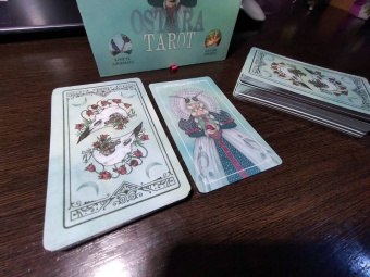 Эпплджон, Айрдейл, Кук: Ostara Tarot. Таро Остары (78 карт и руководство для гадания в подарочном оформлении)