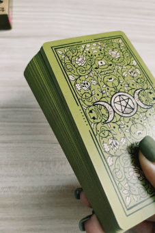 Арабо Саргсян: Викканский Оракул Теней. Заклинание Луны, ритуалы Солнца, 48 карт