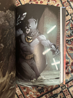 Джефф Джонс: Бэтмен. Земля-1. Книги 1 и 2