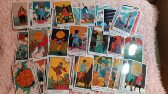 Лиза Стерл: Modern Witch Tarot Deck. Таро современной ведьмы. 80 карт и руководство к колоде