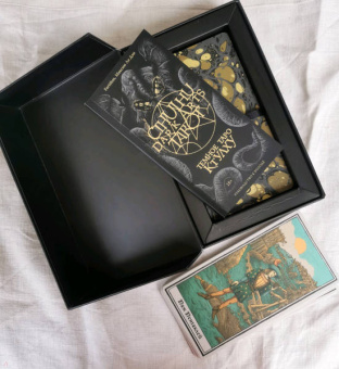 Ле, Fortifem: Cthulhu Dark Arts Tarot. Темное Таро Ктулху. Колода и руководство (в подарочном оформлении)