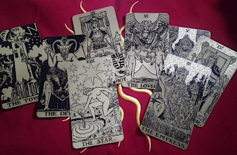 Waite, Graham, Graham: Tarot Black & Gold edition