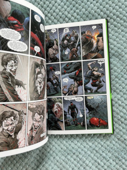 Джефф Джонс: Бэтмен. Три Джокера. Издание делюкс