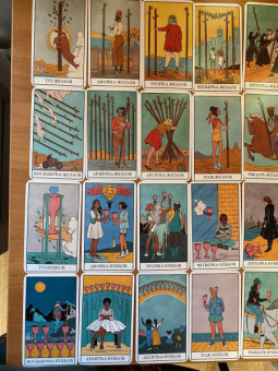 Лиза Стерл: Modern Witch Tarot Deck. Таро современной ведьмы. 80 карт и руководство к колоде